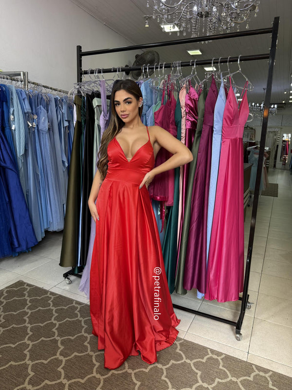VESTIDO ALCINHA COM DECOTE FENDA LISO