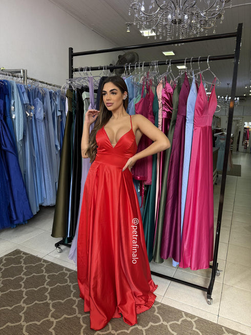 VESTIDO ALCINHA COM DECOTE FENDA LISO