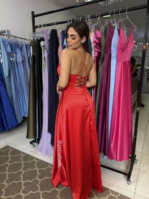 VESTIDO ALCINHA COM DECOTE FENDA LISO