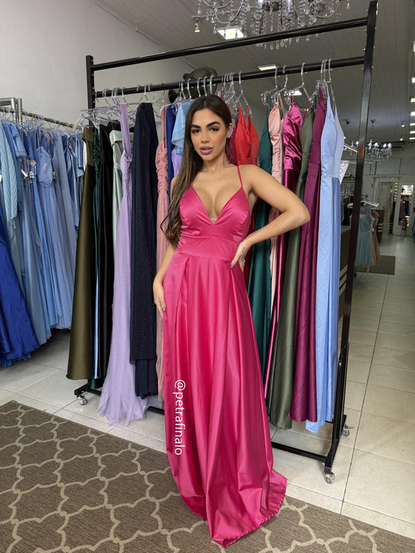 VESTIDO ALCINHA COM DECOTE FENDA LISO