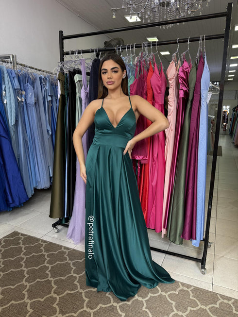 VESTIDO ALCINHA COM DECOTE FENDA LISO