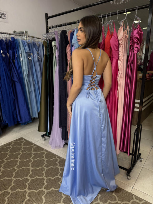 VESTIDO ALCINHA COM DECOTE FENDA LISO