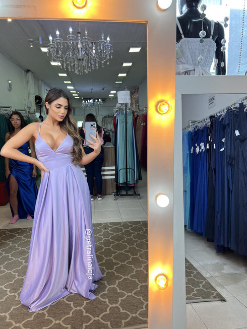 VESTIDO ALCINHA COM DECOTE FENDA LISO VESTIDO DE FESTA PETRA FINA