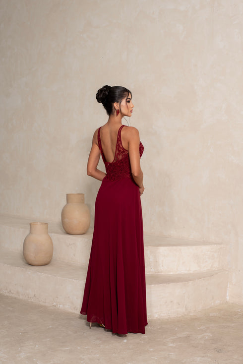 VESTIDO DECOTE V RENDA BORDADO