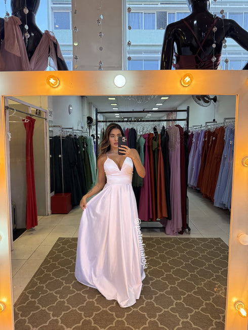 VESTIDO ALCINHA COM DECOTE FENDA LISO