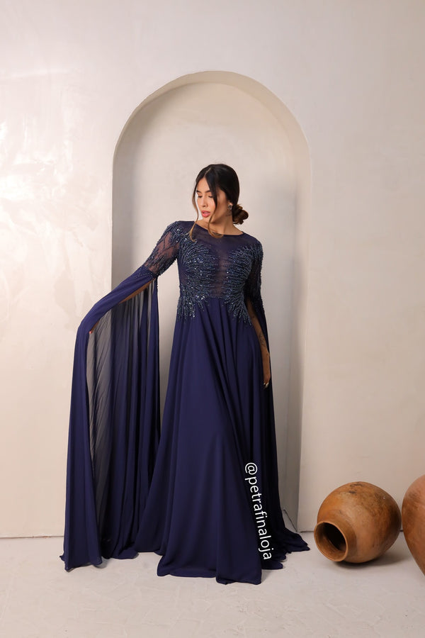 VESTIDO PEDRARIA MANGA CAPA DECOTE