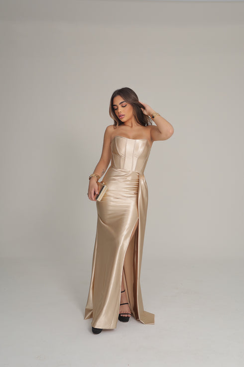 Vestido tomara que caia com corpete