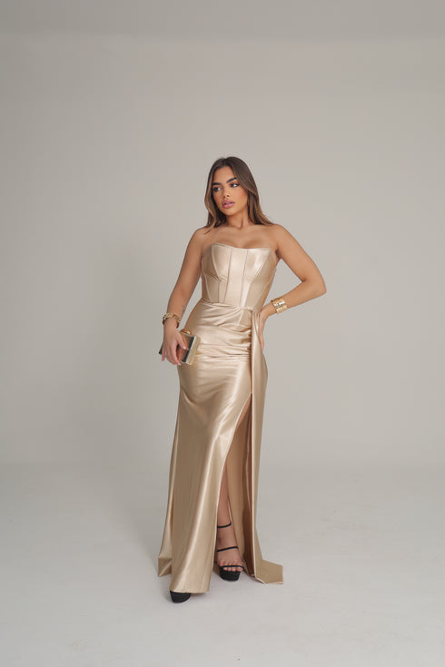 Vestido tomara que caia com corpete