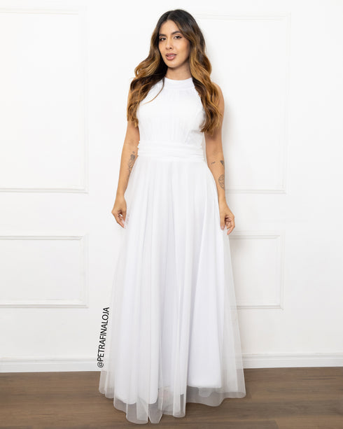Vestido de gola tule trabalhado