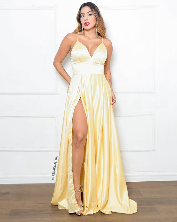 VESTIDO ALCINHA COM DECOTE FENDA LISO
