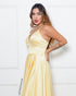 VESTIDO ALCINHA COM DECOTE FENDA LISO