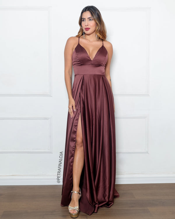 Vestido Alcinha com Decote Fenda Liso da Petra Fina - MARROM