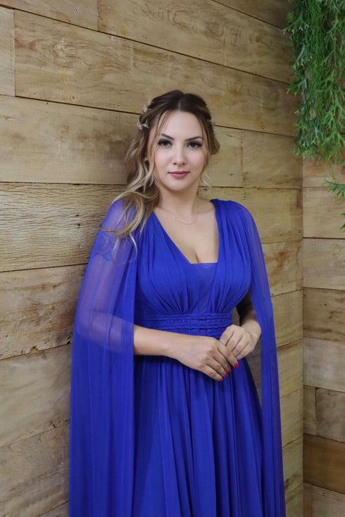 VESTIDO TRES LISTRAS PEQUENAS COM CAPA