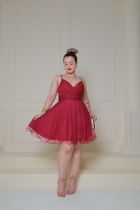 VESTIDO DECOTE CRUZADO DRAPEADO VESTIDO DE FESTA PETRA FINA MARSALA P