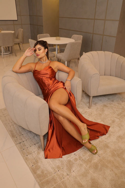 VESTIDO COM BABADO SEREIA