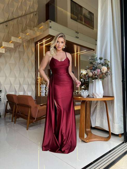 VESTIDO BABADO FENDA ALCINHA