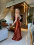 VESTIDO BABADO FENDA ALCINHA