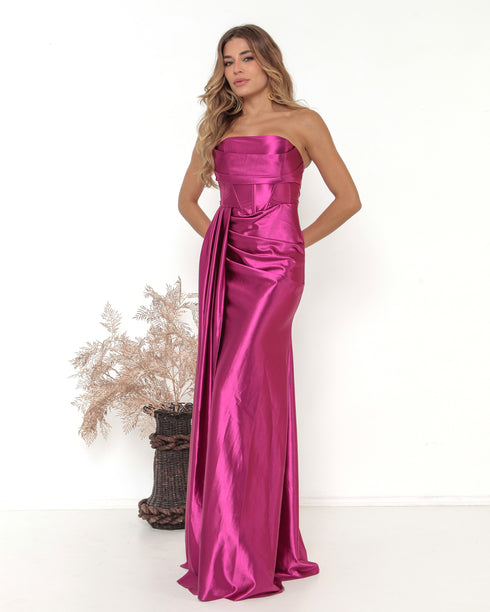 VESTIDO PRADA TOMARA QUE CAIA BABADO FENDA
