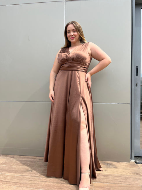 VESTIDO DECOTE V PRADA PLUS PETRA FINA